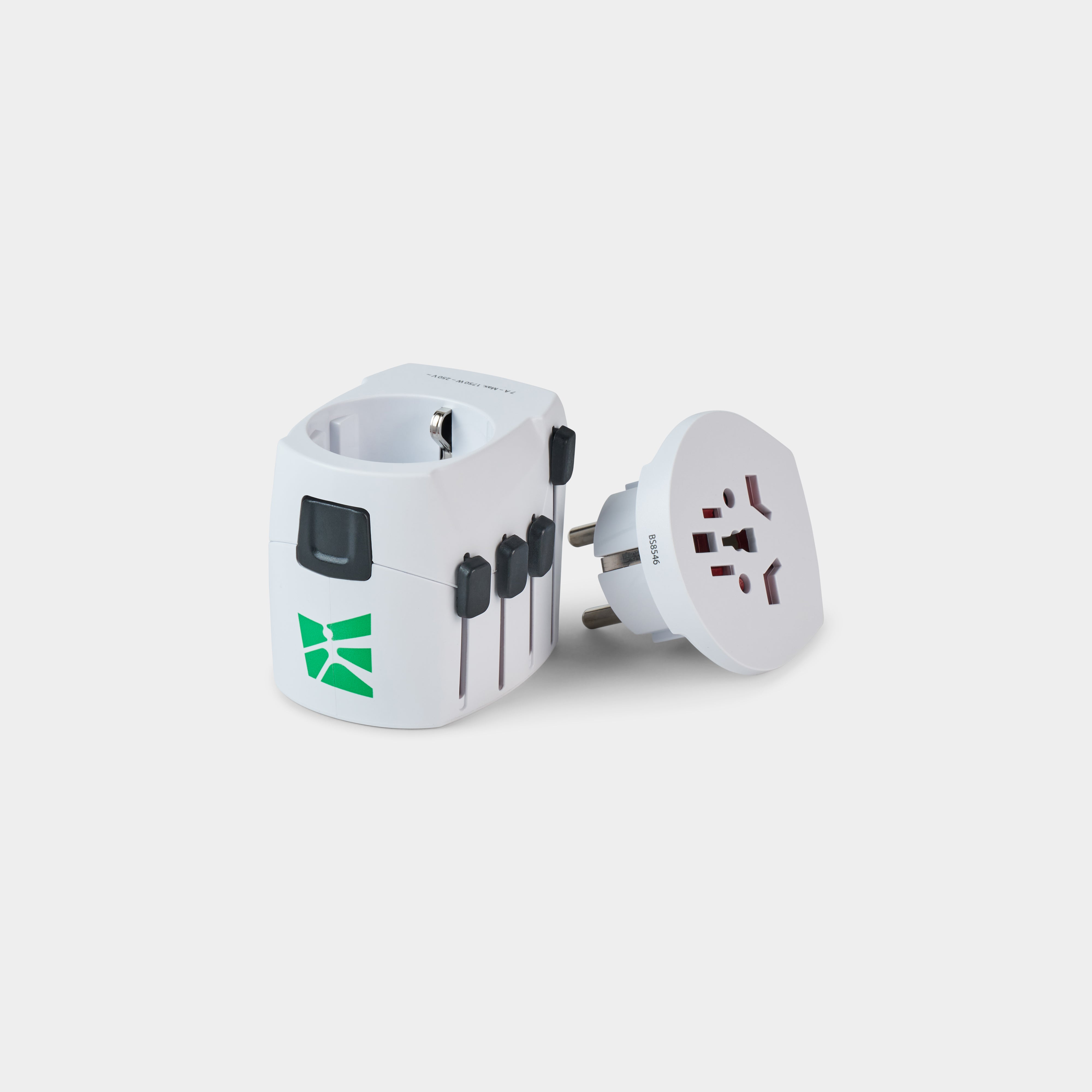 Travel adapter 
